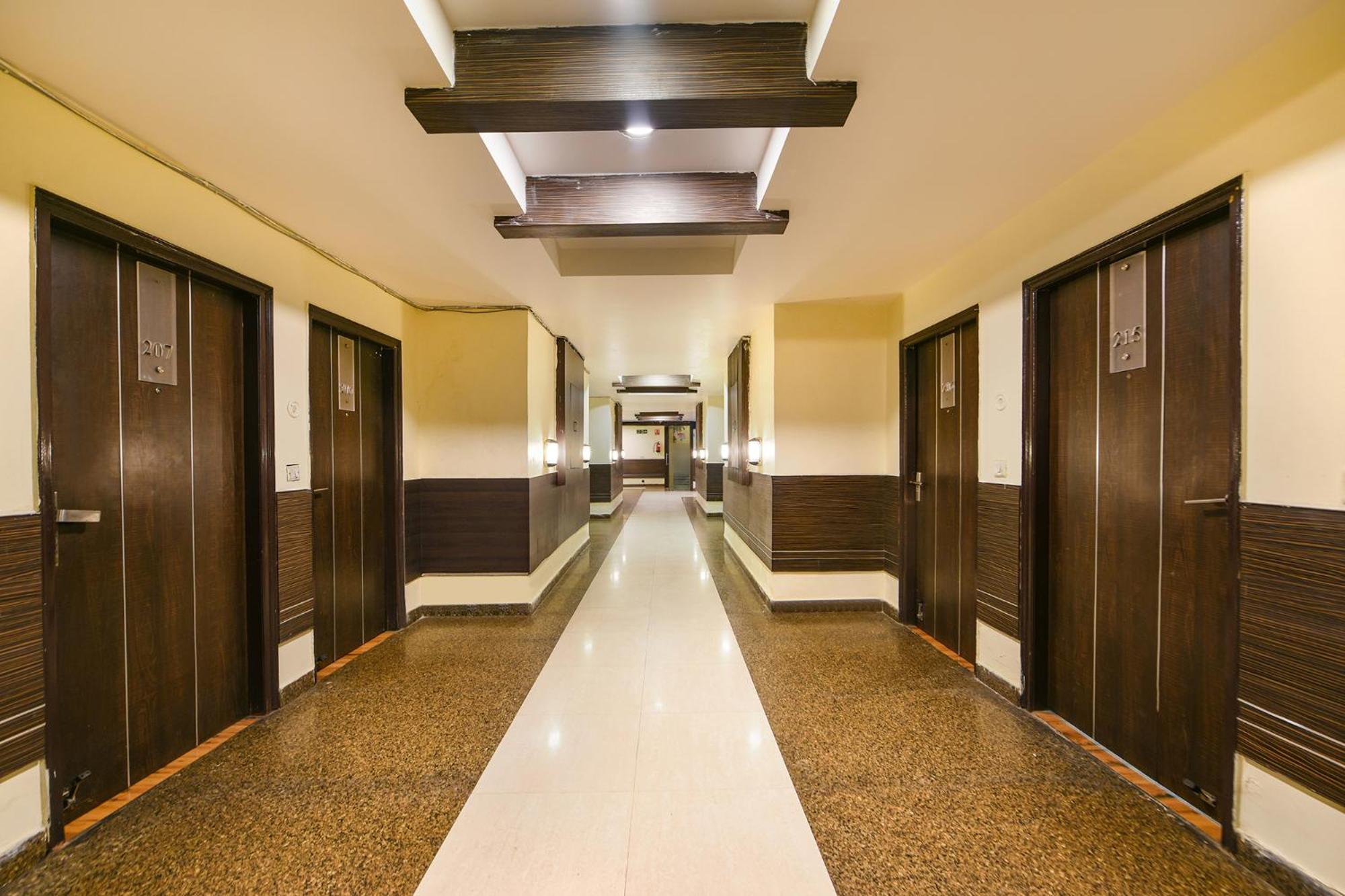 Fabhotel West View Ghaziabad Bagian luar foto